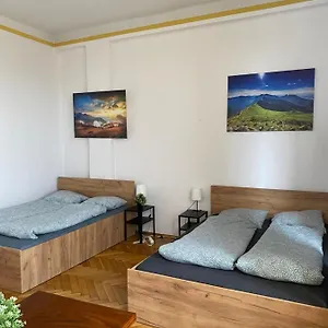 https://vintage-rooms-in-old-town.krakowhotelspoland.com