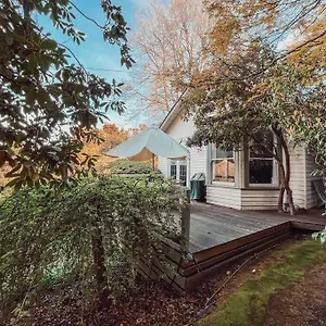  Chalet Woolrich Historic Garden