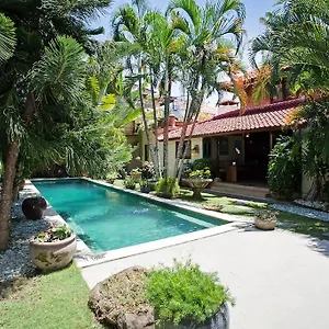 https://villa-gajah.hotelsseminyak.net